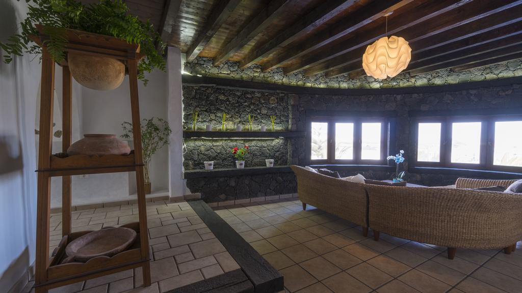 Villa With Amazing Views, Jacuzzi And Private Pool San Bartolomé エクステリア 写真